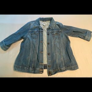 Old navy maternity jean jacket